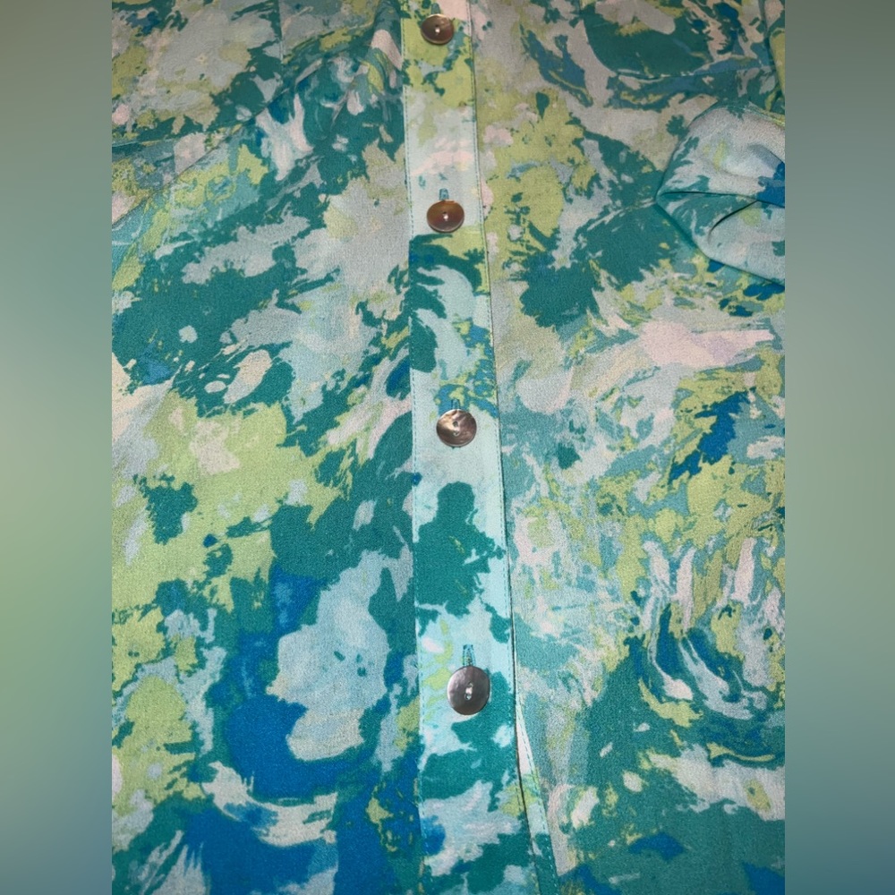 Ruby Rd Plus Size Watercolor Style Tie Front Butt… - image 3